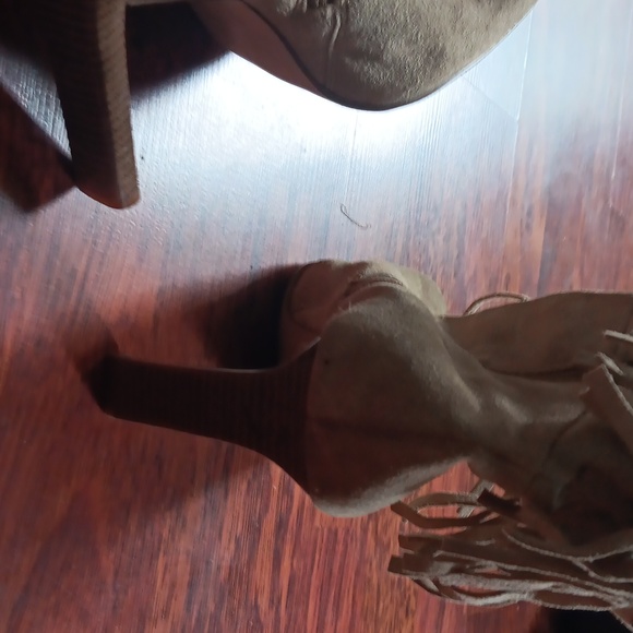 Suede fringed booties - Picture 9 of 9